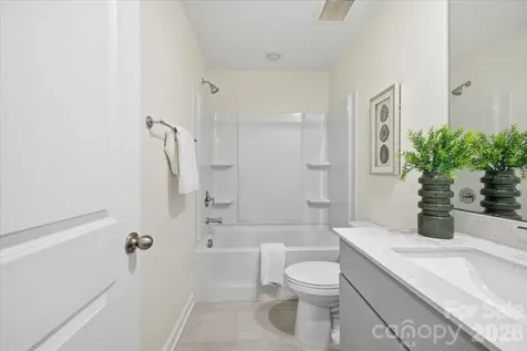 3004 Hovenweep Alley Charlotte NC 28217