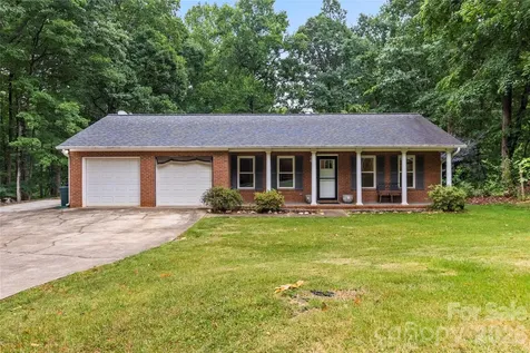 132 Lismark Drive Mooresville NC 28117
