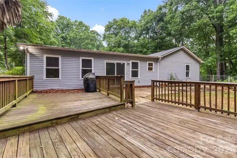 132 Lismark Drive Mooresville NC 28117