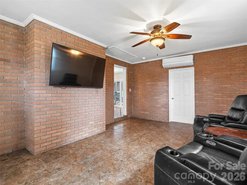 1034 S Orchard Road Flat Rock NC 28731