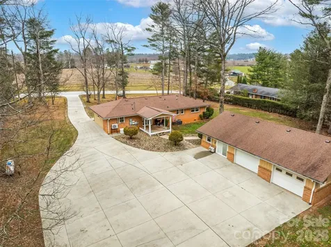 1034 S Orchard Road Flat Rock NC 28731