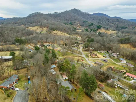 175 & 179 River Lane Canton NC 28716