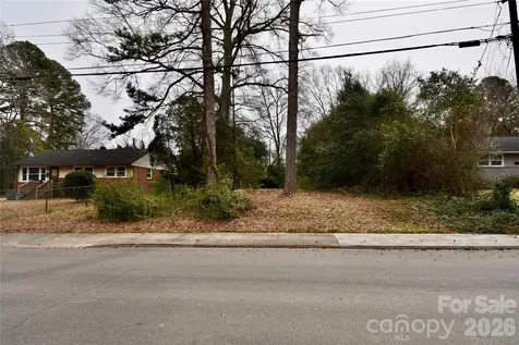 4210 Dinglewood Avenue Charlotte NC 28205