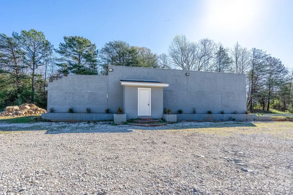 1501 Hwy 161 Highway Kings Mountain NC 28086