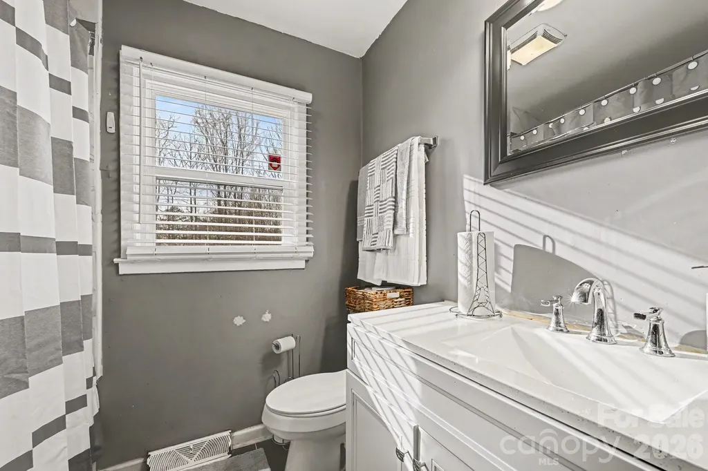 537 Kentbrook Drive Charlotte NC 28213