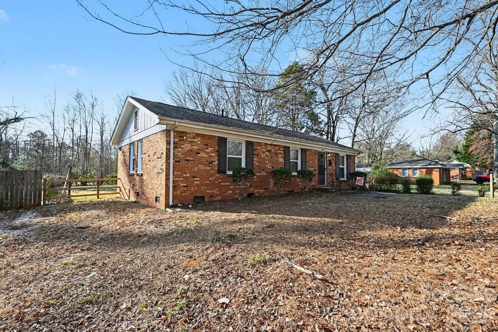 537 Kentbrook Drive Charlotte NC 28213