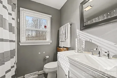 537 Kentbrook Drive Charlotte NC 28213