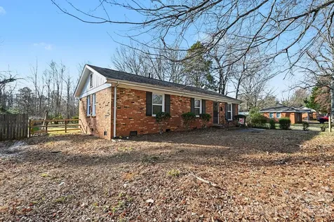 537 Kentbrook Drive Charlotte NC 28213