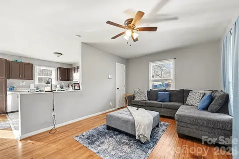 537 Kentbrook Drive Charlotte NC 28213
