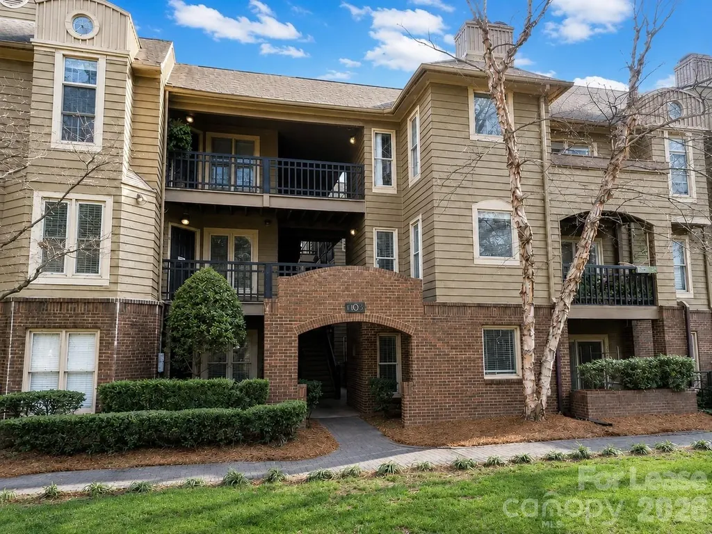 1109 E Morehead Street Charlotte NC 28204