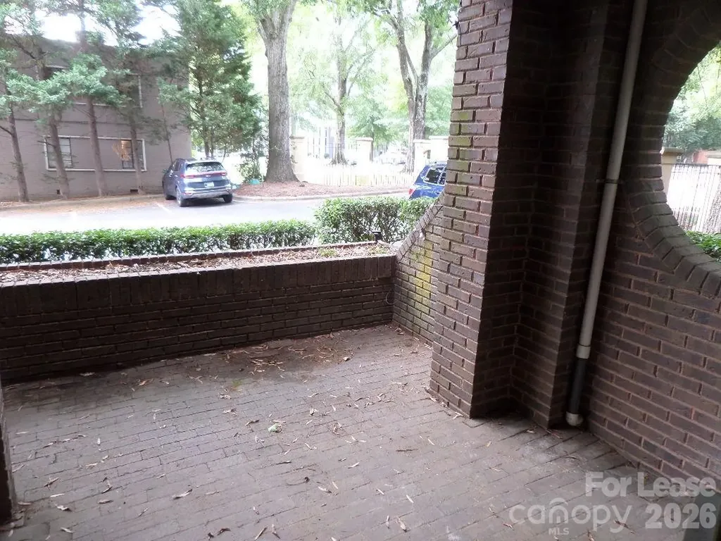1109 E Morehead Street Charlotte NC 28204
