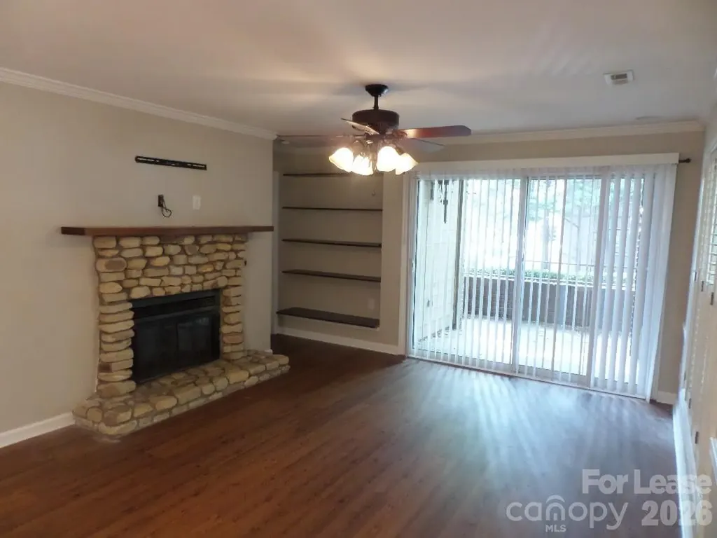 1109 E Morehead Street Charlotte NC 28204