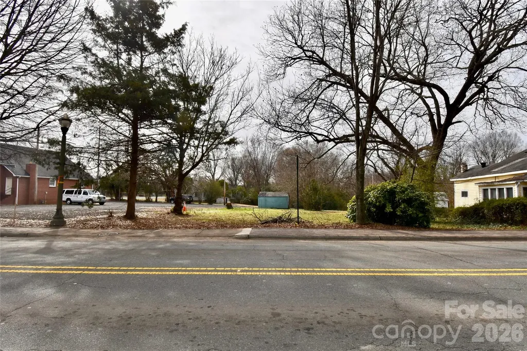 20724 Catawba Avenue Cornelius NC 28031