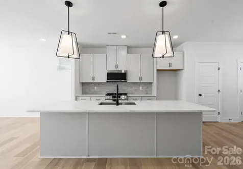 4047 Bass River Parkway Charlotte NC 28217