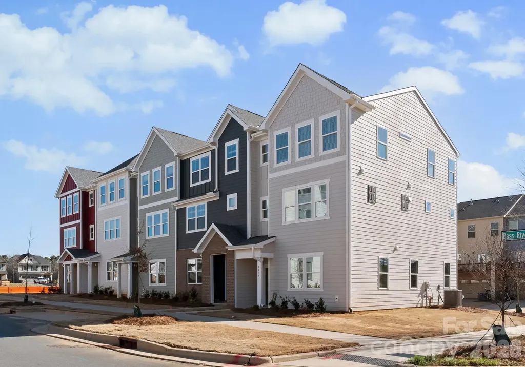 4051 Bass River Parkway Charlotte NC 28217
