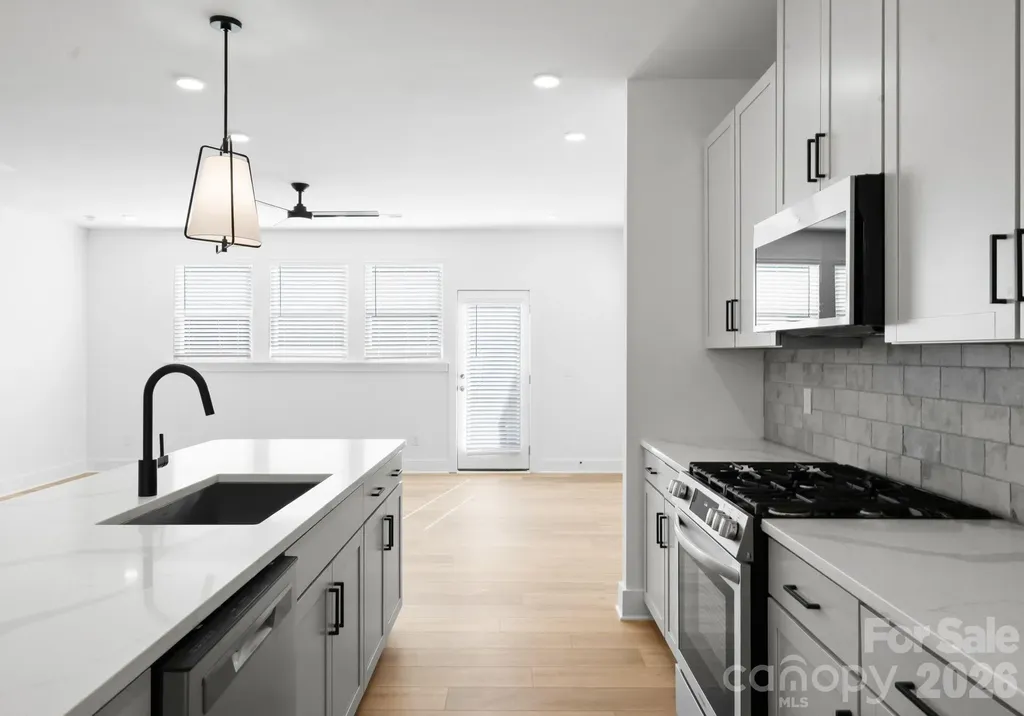 4051 Bass River Parkway Charlotte NC 28217