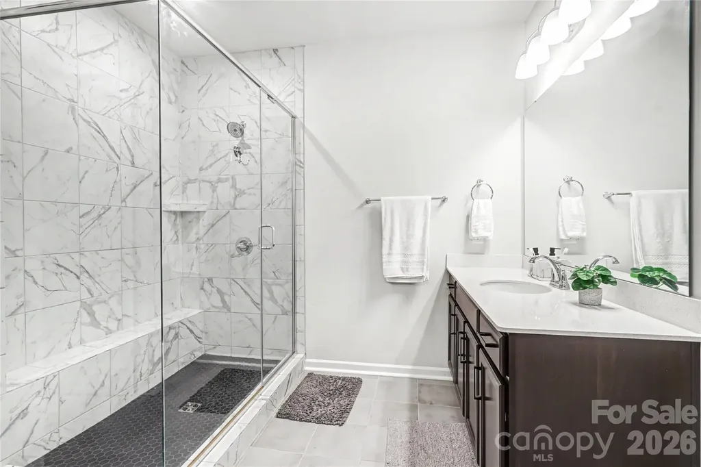 106 Renny Alley Charlotte NC 28217