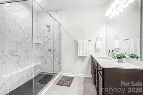 106 Renny Alley Charlotte NC 28217