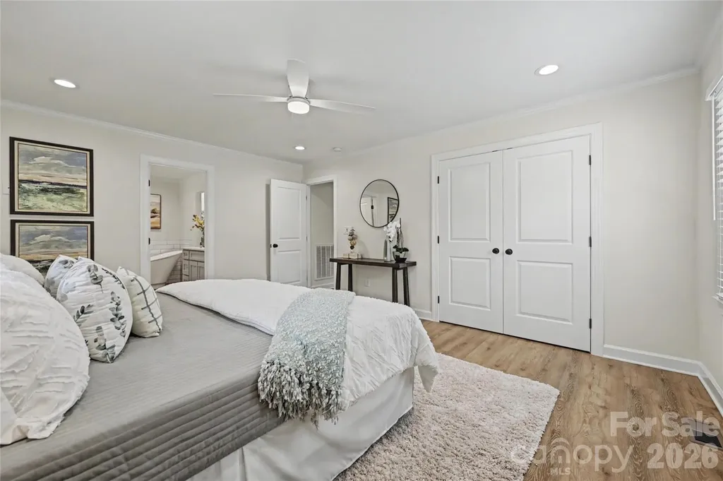 815 Hartness Avenue Charlotte NC 28211