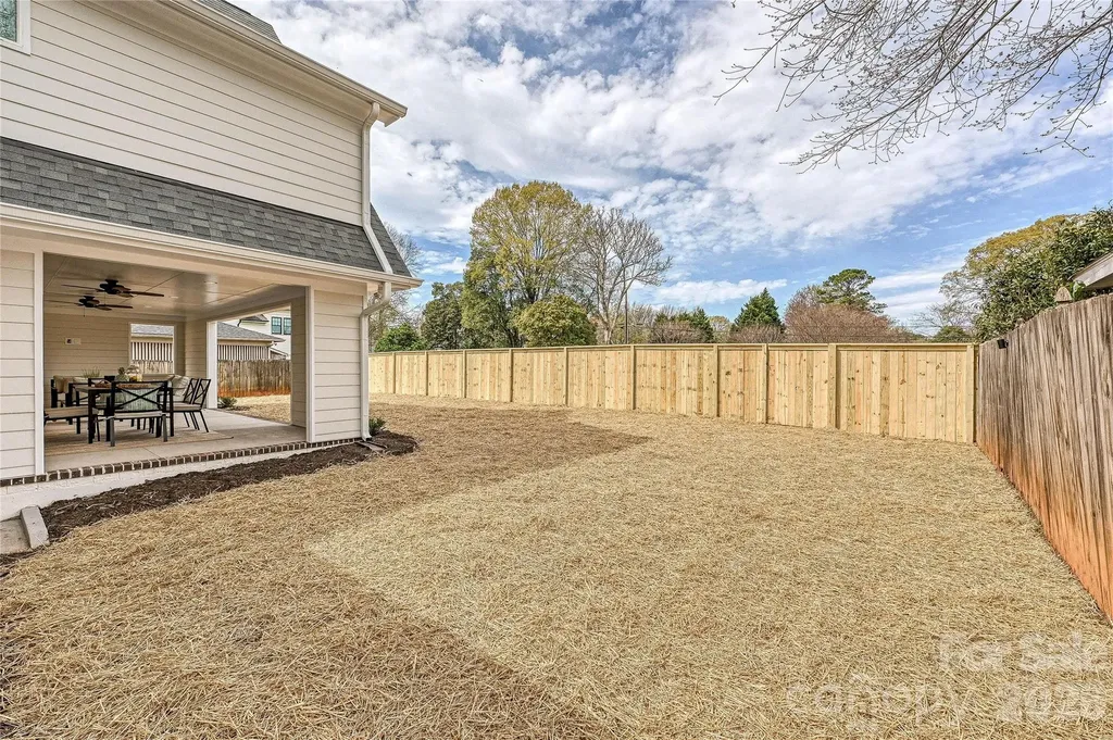 815 Hartness Avenue Charlotte NC 28211