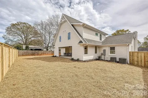 815 Hartness Avenue Charlotte NC 28211