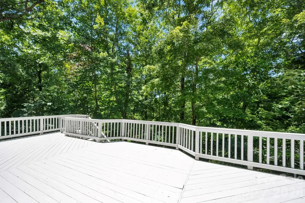 107 Ballantree Drive Asheville NC 28803