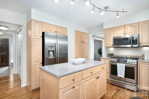 107 Ballantree Drive Asheville NC 28803