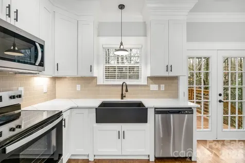 2302 Jordi Way Charlotte NC 28213