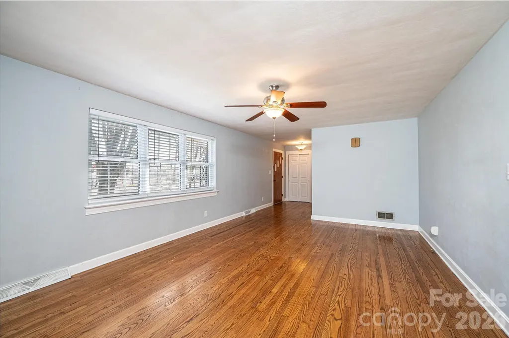 1425 5th Street NE Hickory NC 28601