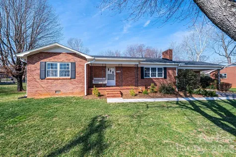 1425 5th Street NE Hickory NC 28601