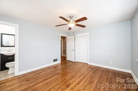 1425 5th Street NE Hickory NC 28601
