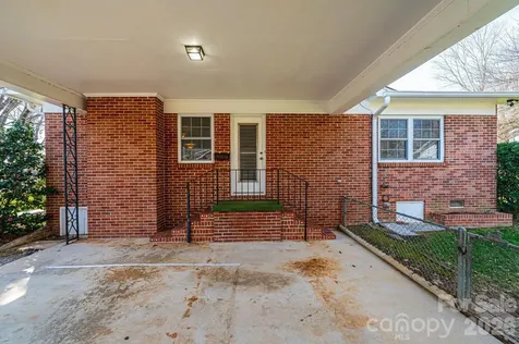 1425 5th Street NE Hickory NC 28601