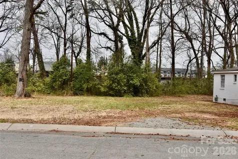 4117 Bearwood Avenue Charlotte NC 28205