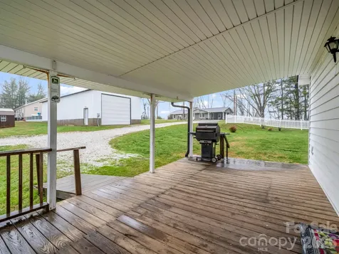 1086 Carters Ridge Road Spruce Pine NC 28777