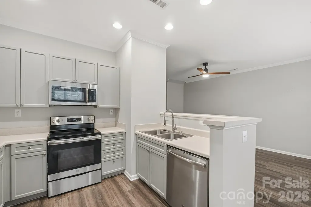 14208 Castle Abbey Lane Charlotte NC 28277
