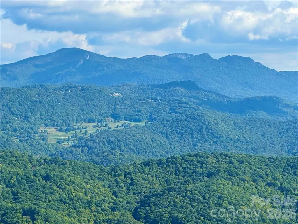 303 Sugar Top Drive Sugar Mountain NC 28604