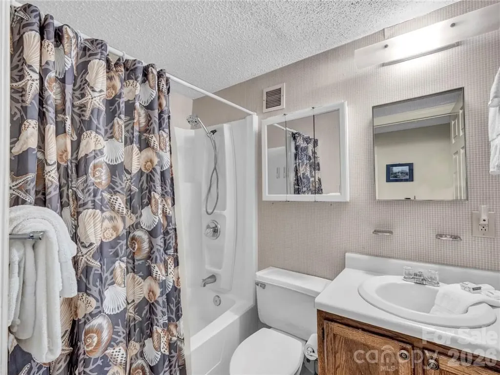 303 Sugar Top Drive Sugar Mountain NC 28604