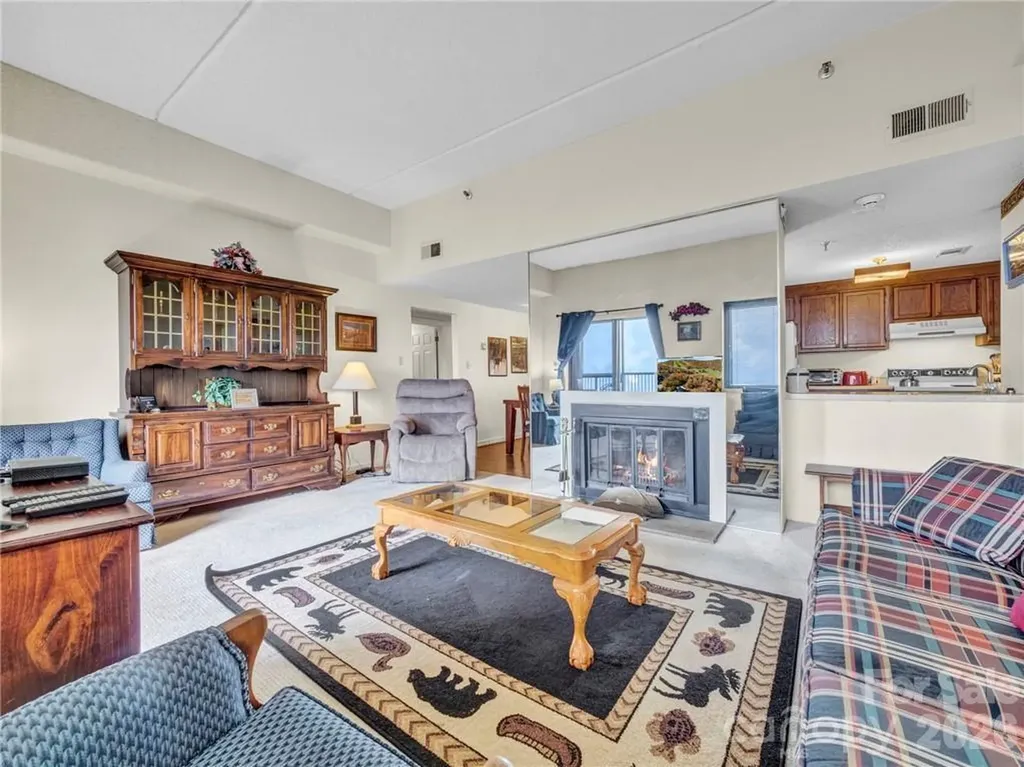 303 Sugar Top Drive Sugar Mountain NC 28604