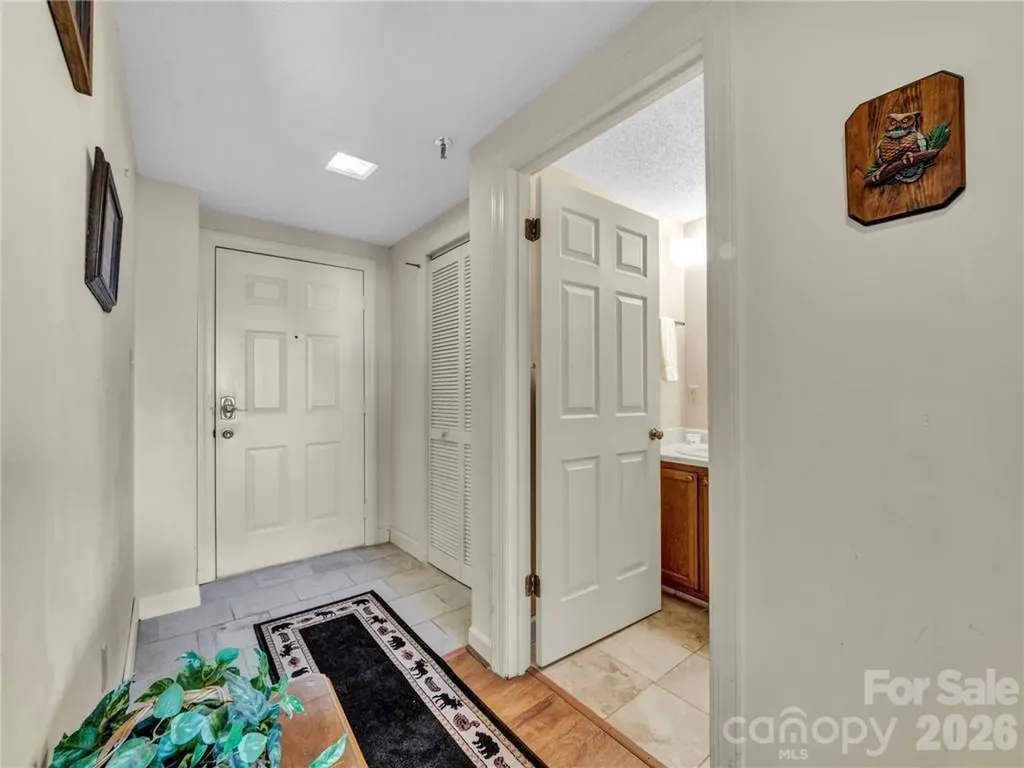 303 Sugar Top Drive Sugar Mountain NC 28604