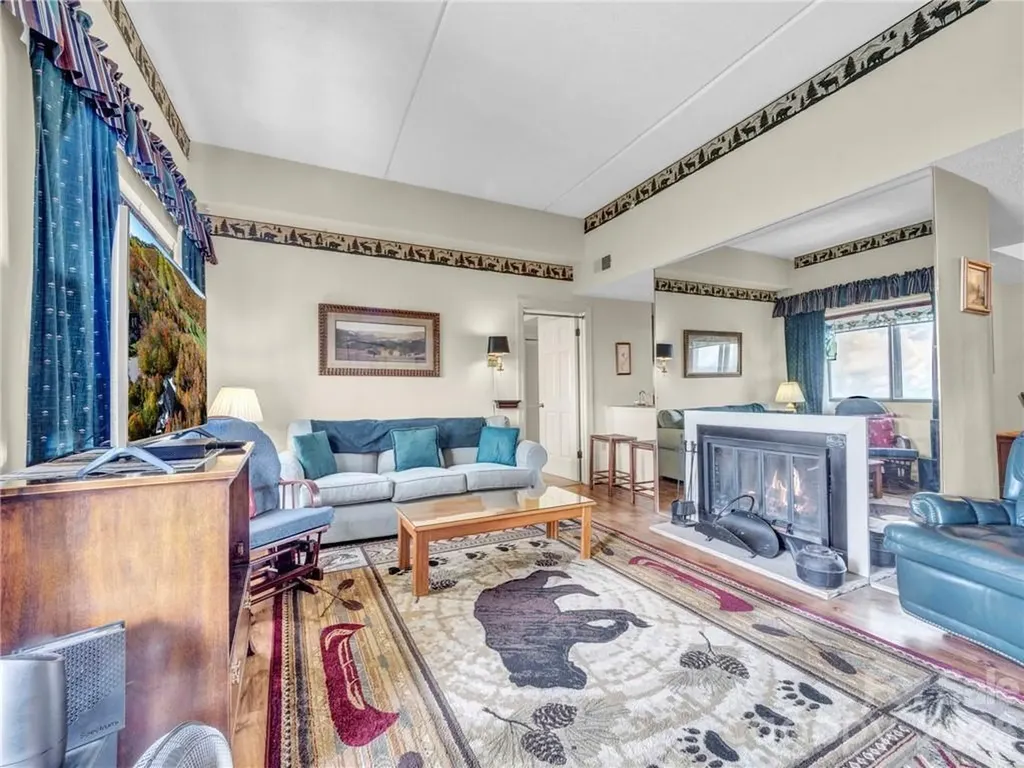 303 Sugar Top Drive Sugar Mountain NC 28604