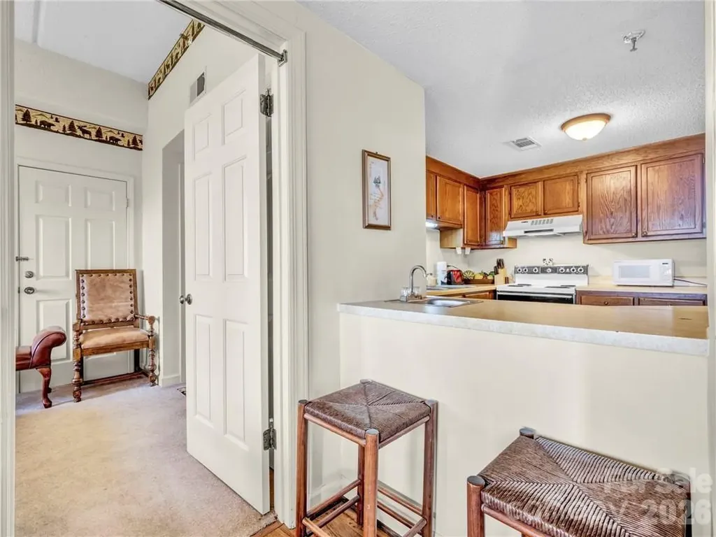 303 Sugar Top Drive Sugar Mountain NC 28604