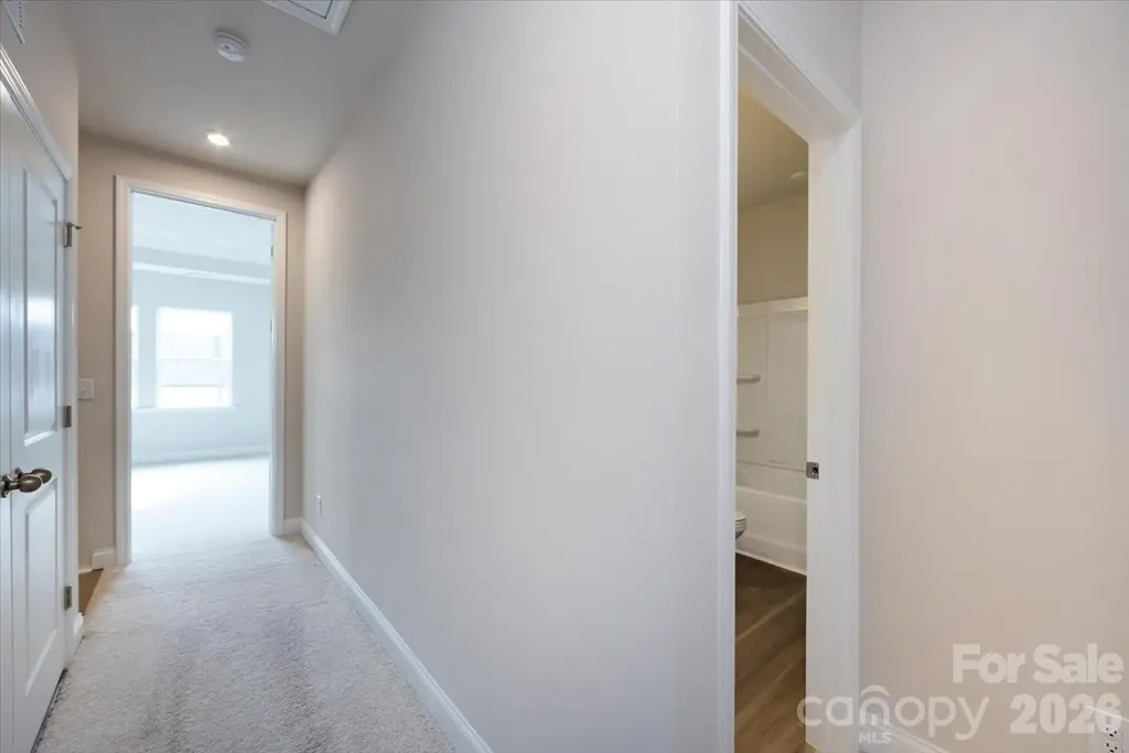 909 Archway Lane Charlotte NC 28217