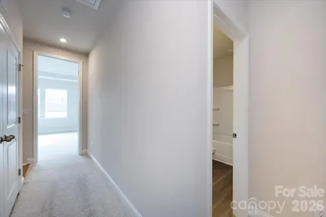 909 Archway Lane Charlotte NC 28217
