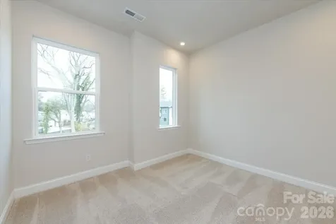 909 Archway Lane Charlotte NC 28217