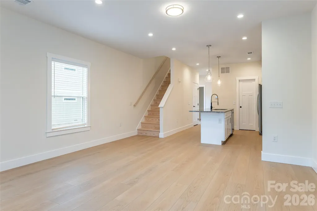 4 Wyndom Lane Asheville NC 28805