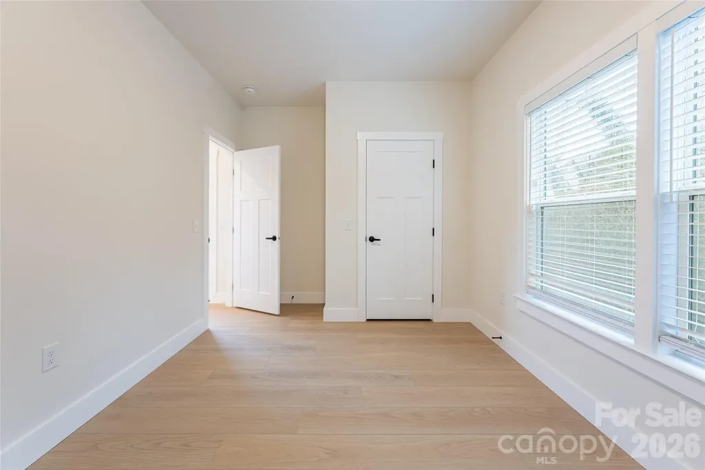 4 Wyndom Lane Asheville NC 28805