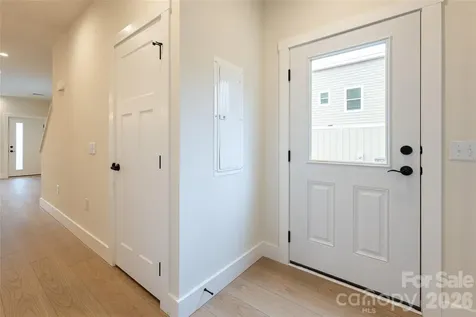 4 Wyndom Lane Asheville NC 28805