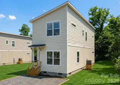 4 Wyndom Lane Asheville NC 28805
