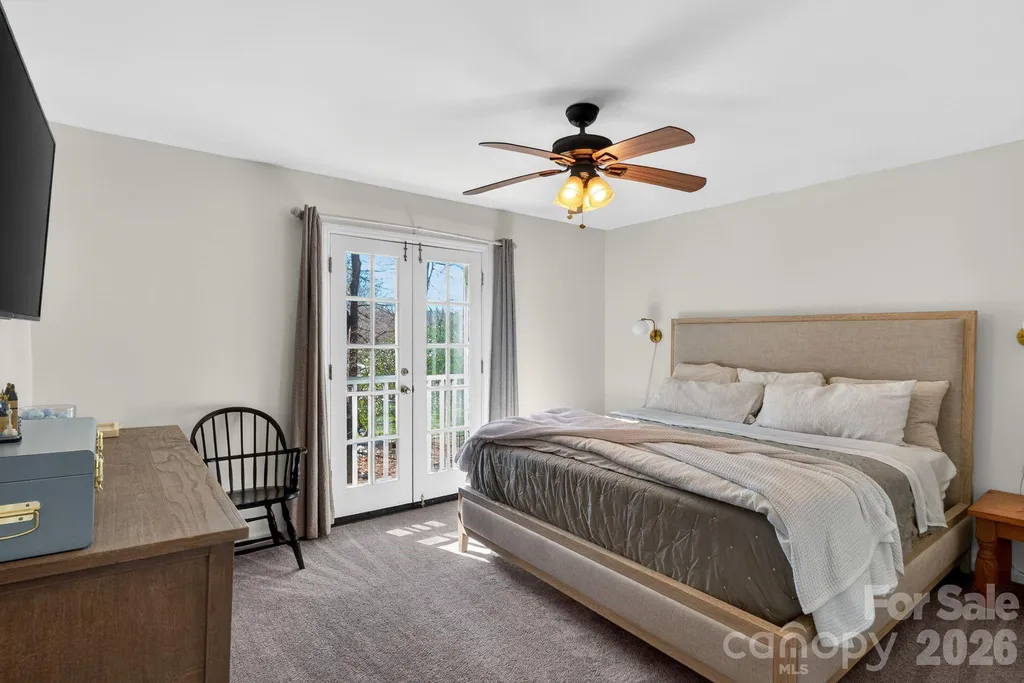 3706 Selwyn Farms Lane Charlotte NC 28209