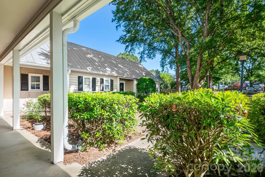 3706 Selwyn Farms Lane Charlotte NC 28209